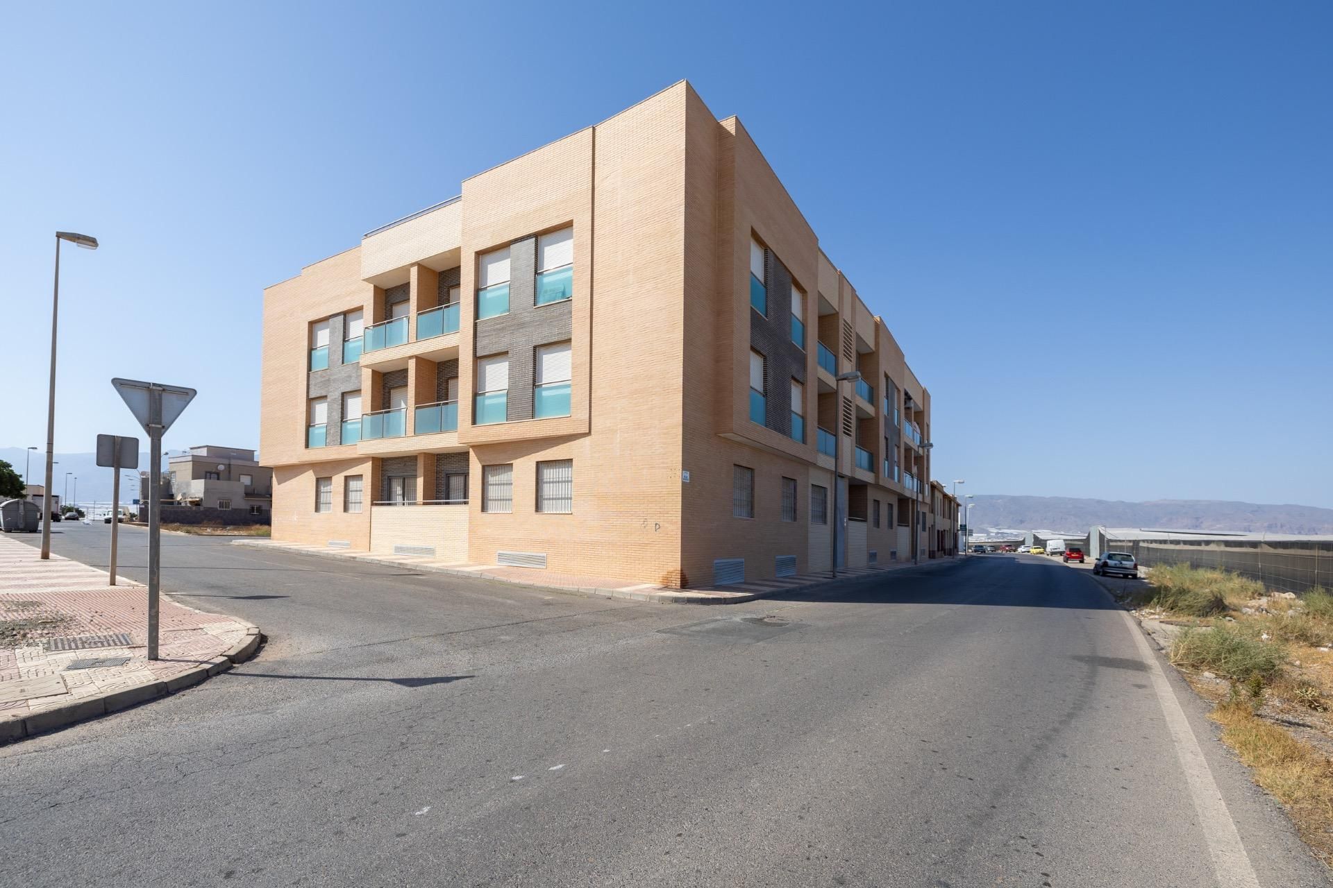 Exterior view of Flat for sale in Roquetas de Mar  with Air Conditioner, Heating and Private garden