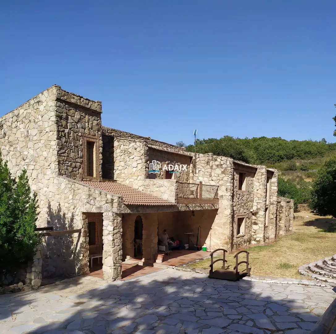 Vista exterior de Casa o chalet en venta en Montánchez con Terraza, Trastero y Piscina