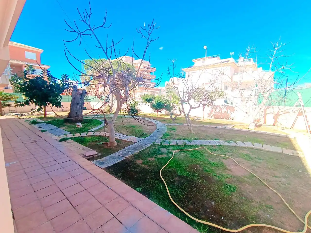 Casa o xalet en venda en Oliva amb Aire condicionat, Jardí privat i Terrassa