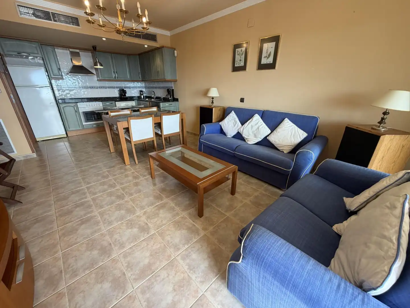 Sala d'estar de Apartament en venda en La Ràpita amb Aire condicionat, Jardí privat i Terrassa
