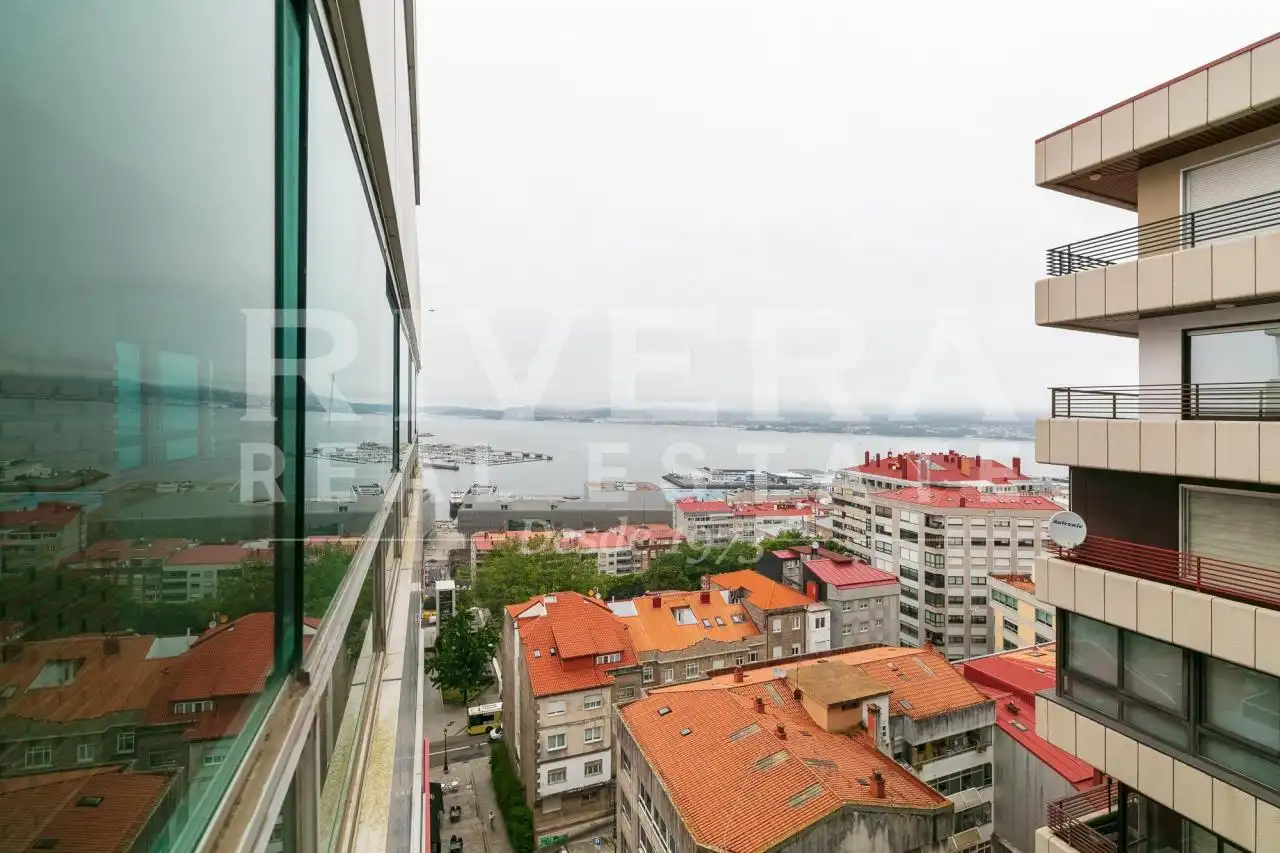 Terrassa de Pis en venda en Vigo  amb Aire condicionat, Calefacció i Terrassa
