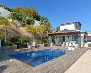 Swimming pool of House or chalet for sale in Calpe / Calp  with Air Conditioner, Heating and Private garden