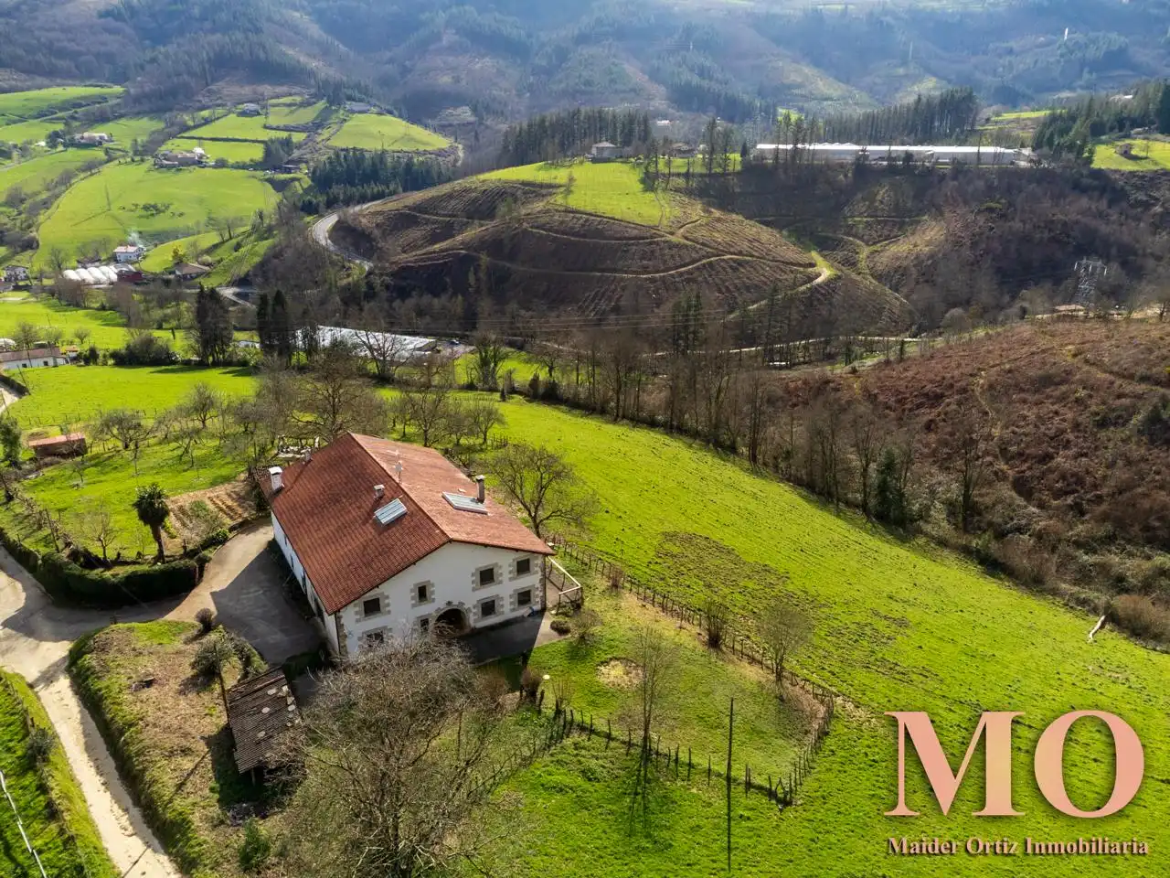 Außenansicht von Country house zum Verkauf in Bergara mit Heizung, Privatgarten und Terrasse