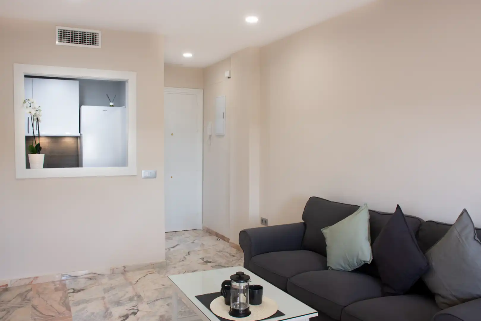 Sala de estar de Apartamento de alquiler en Sevilla con Aire acondicionado, Lavadora y Microondas