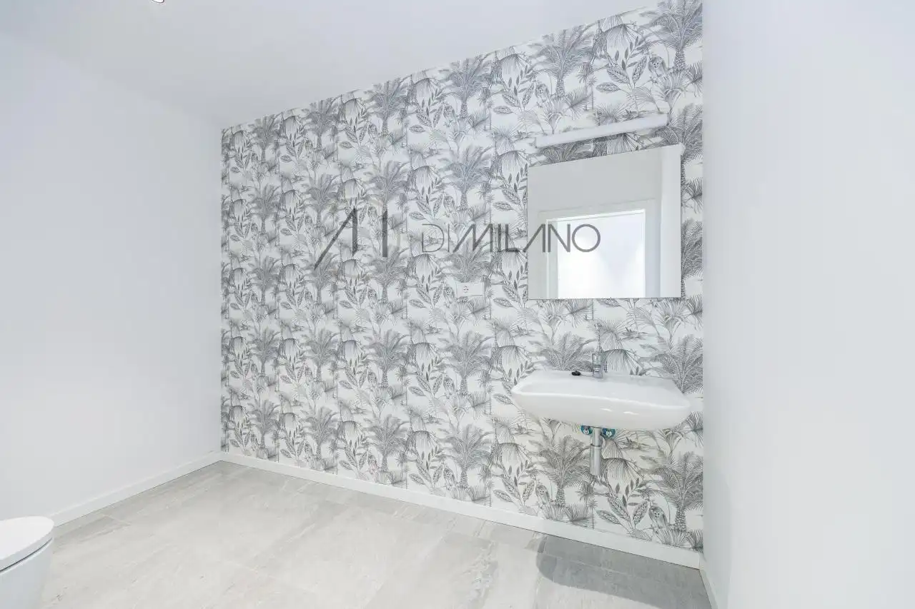 Bathroom of Industrial buildings for rent in Vigo 