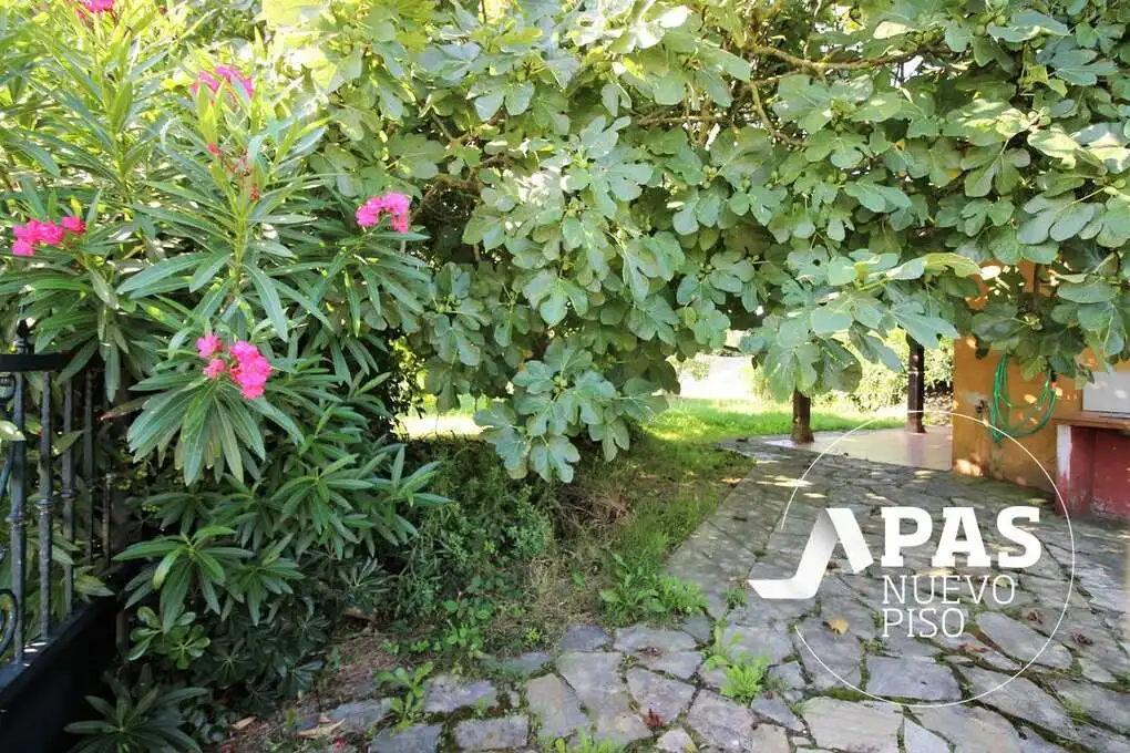 Garden of Houses for sale in Miengo  with Heating, Private garden and Storage room