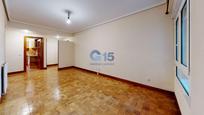 Apartament en venda en Donostia - San Sebastián  amb Calefacció