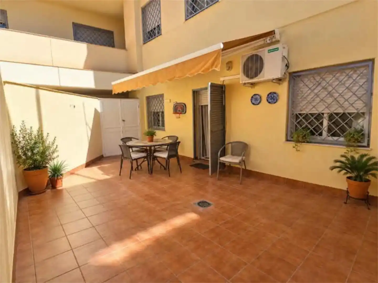 Flat with lift for sale in Pintor Antonio Fernández Sevilla