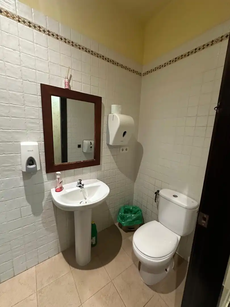 Bathroom of Houses for sale in Utrera