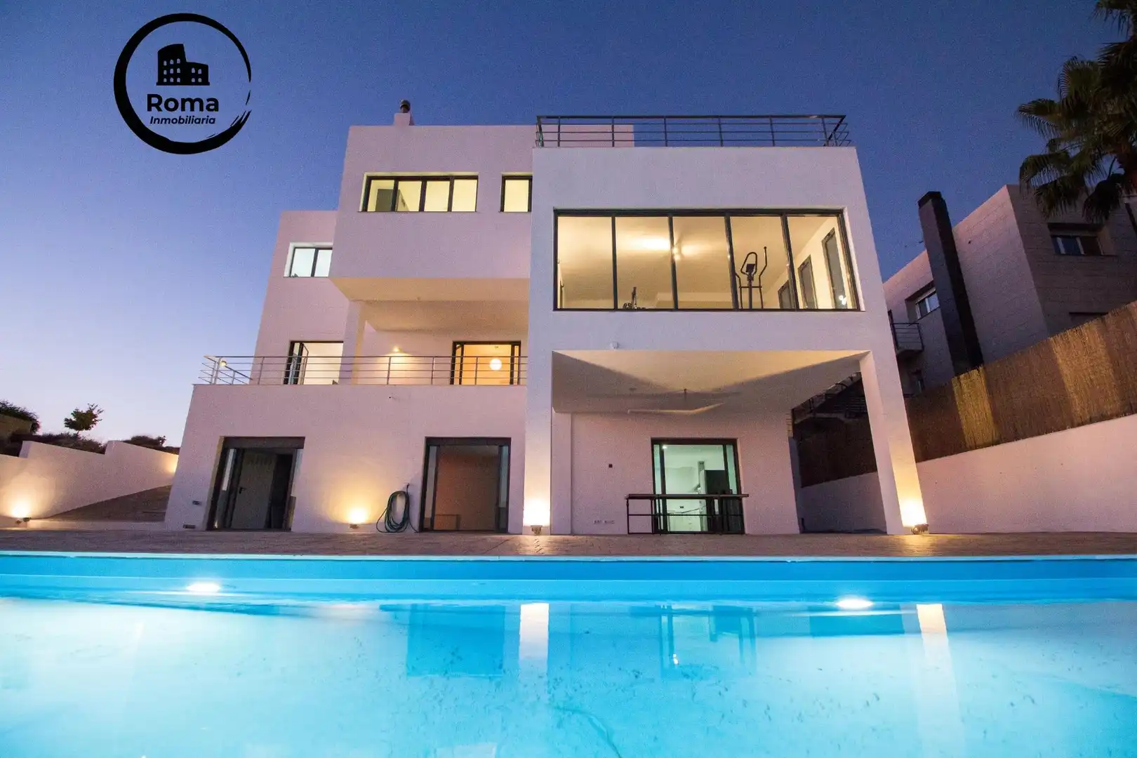 Piscina de Casa o chalet en venta en La Zubia con Aire acondicionado, Calefacción y Jardín privado