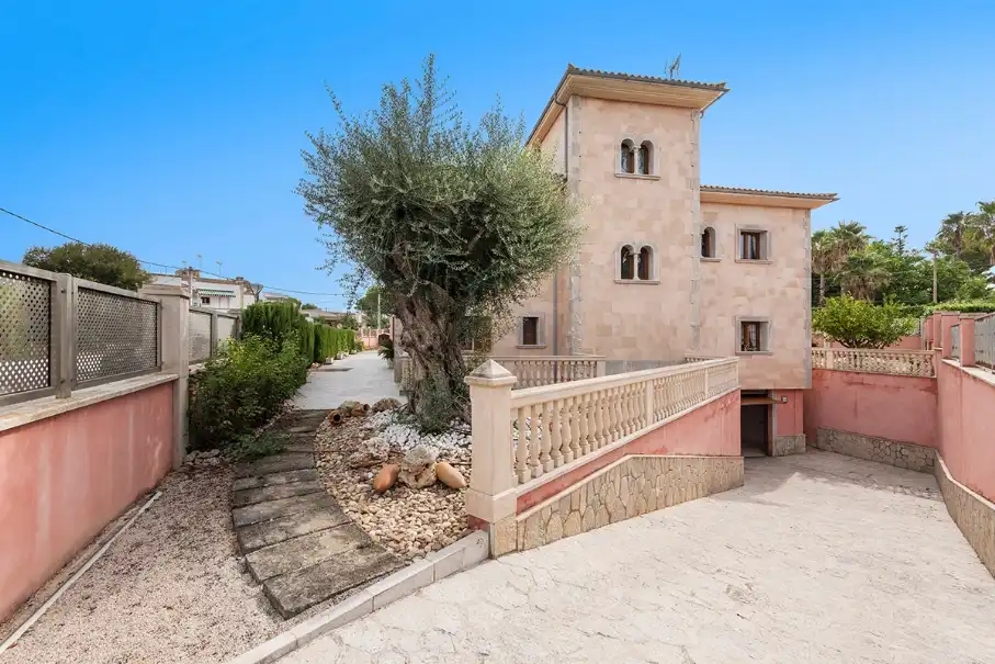 Chalet con piscina en venta en Can Picafort, imagen 2