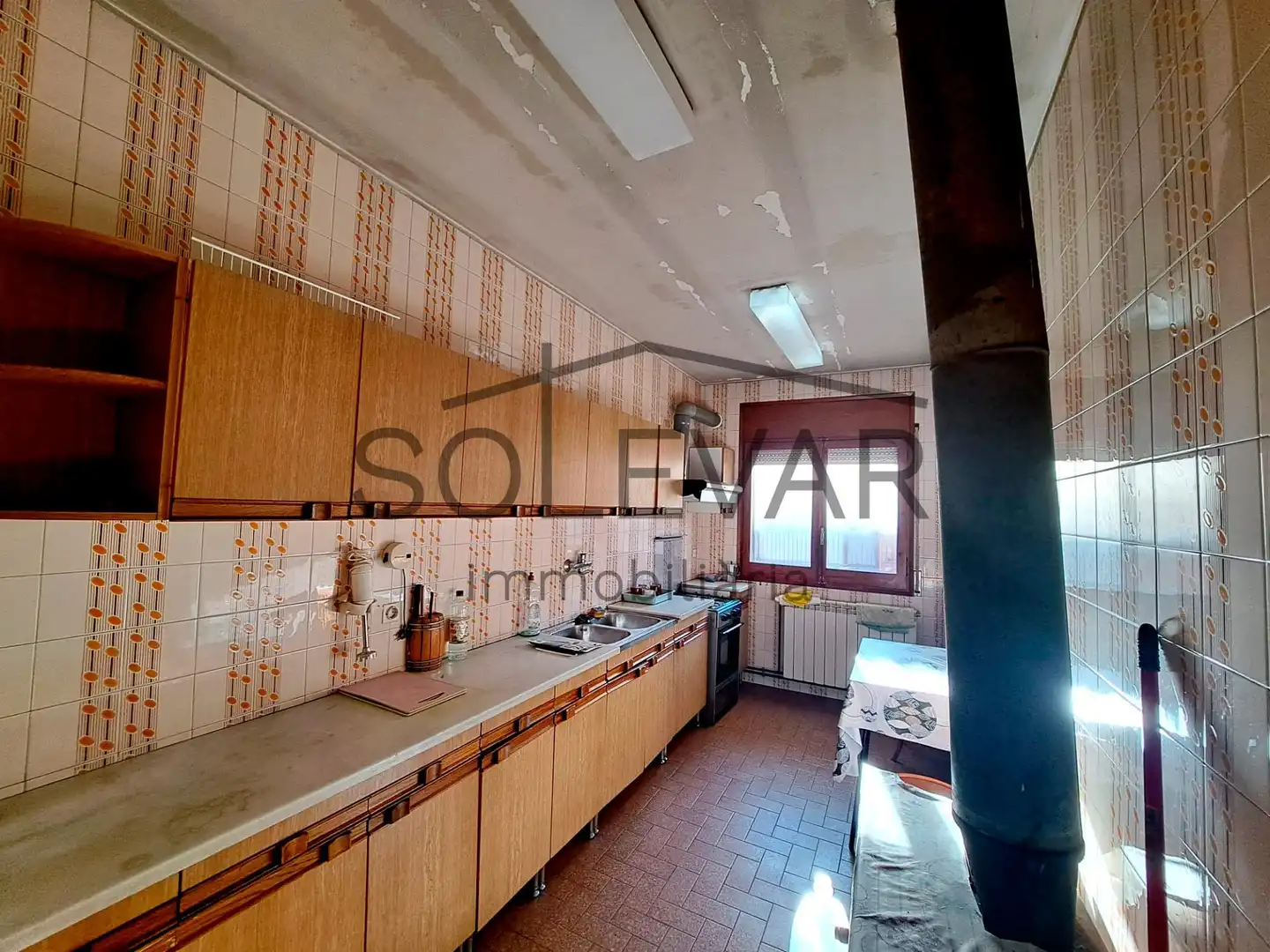 Cocina de Piso en venta en Isona i Conca Dellà con Trastero y Balcón