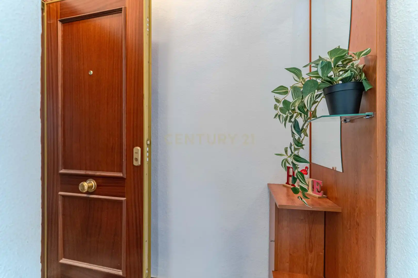 Flat for sale in Granada  with Air Conditioner and Balcony