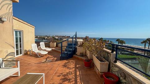 Foto 2 de Àtic de lloguer a Pueblo Latino, Alicante