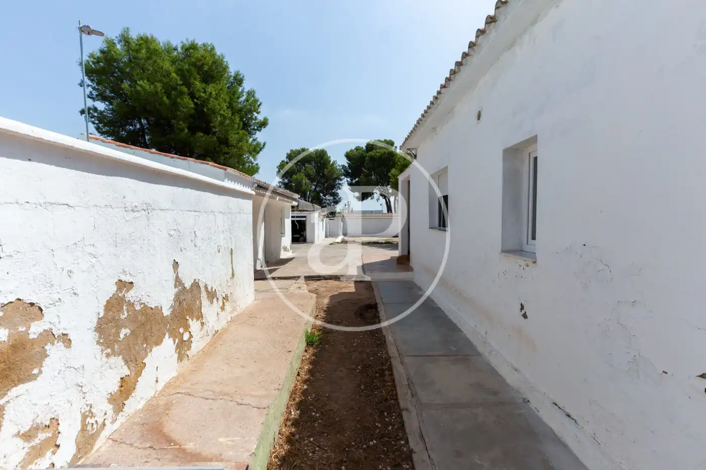 Vista exterior de Casa o chalet en venta en La Pobla de Vallbona con Aire acondicionado, Jardín privado y Terraza