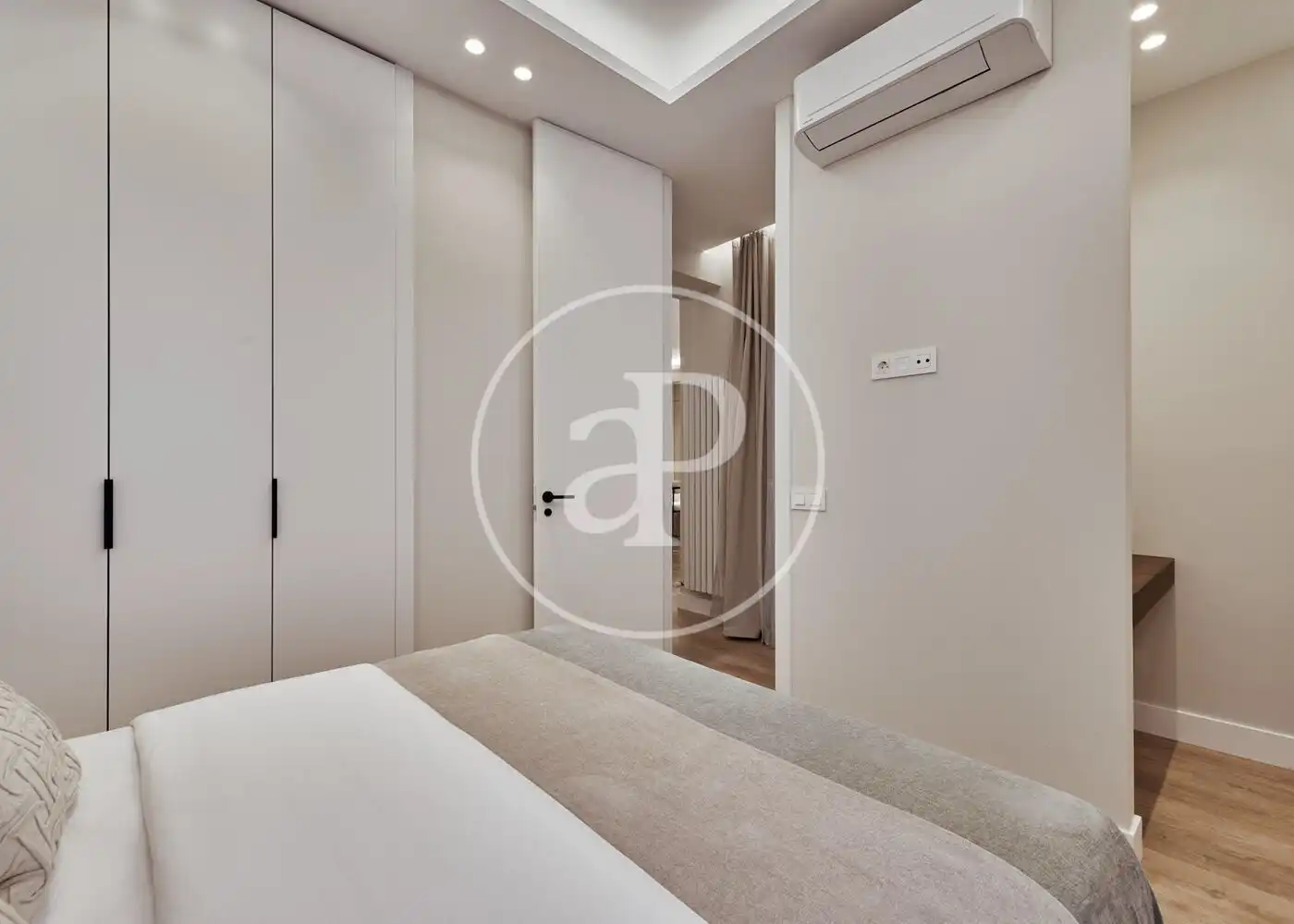 Habitación de Piso en venta en Madrid con Aire acondicionado, Calefacción y Terraza