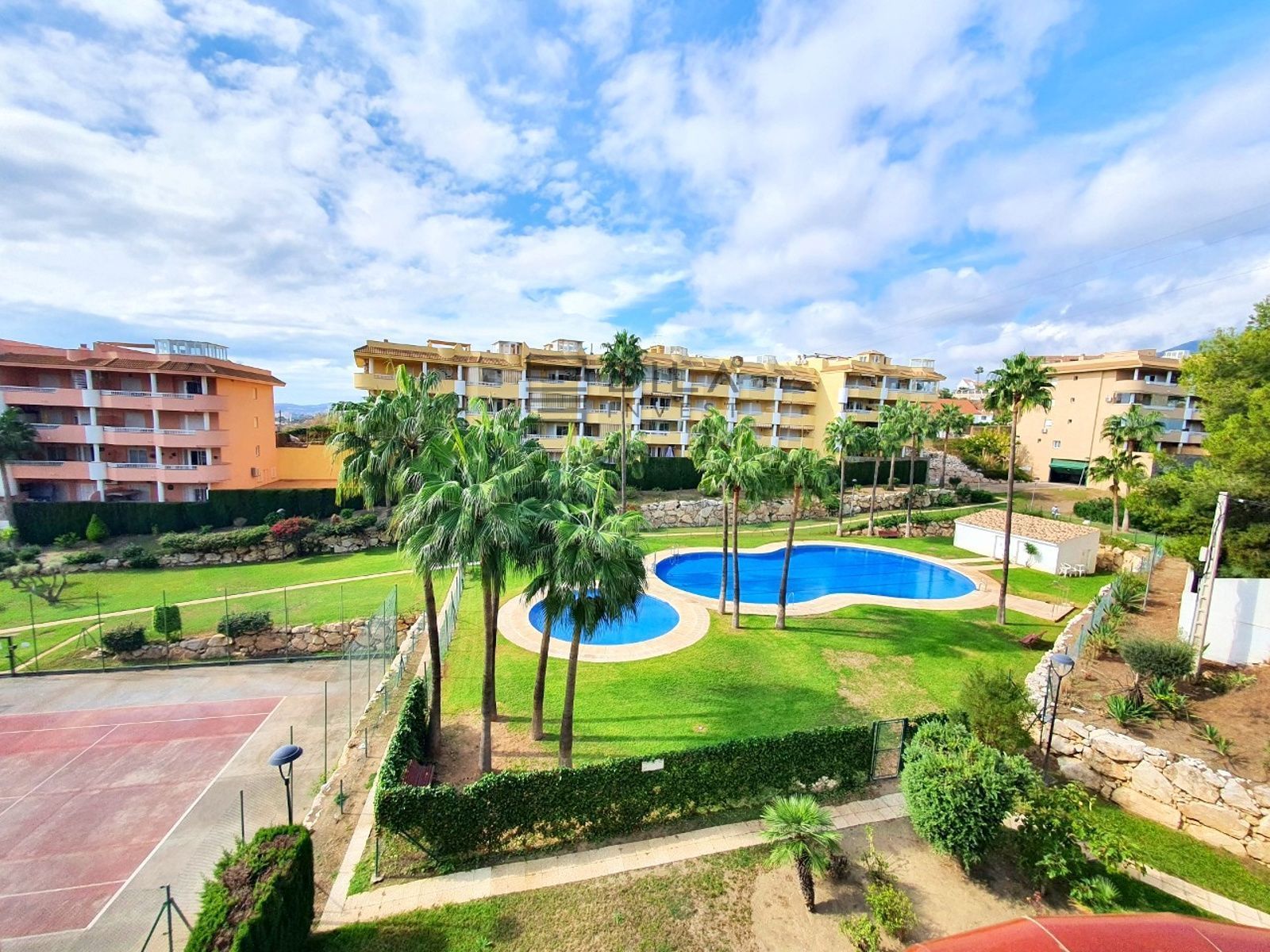Jardí de Pis en venda en Fuengirola amb Aire condicionat, Terrassa i Piscina