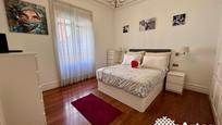 Bedroom of Flat for sale in Bilbao 