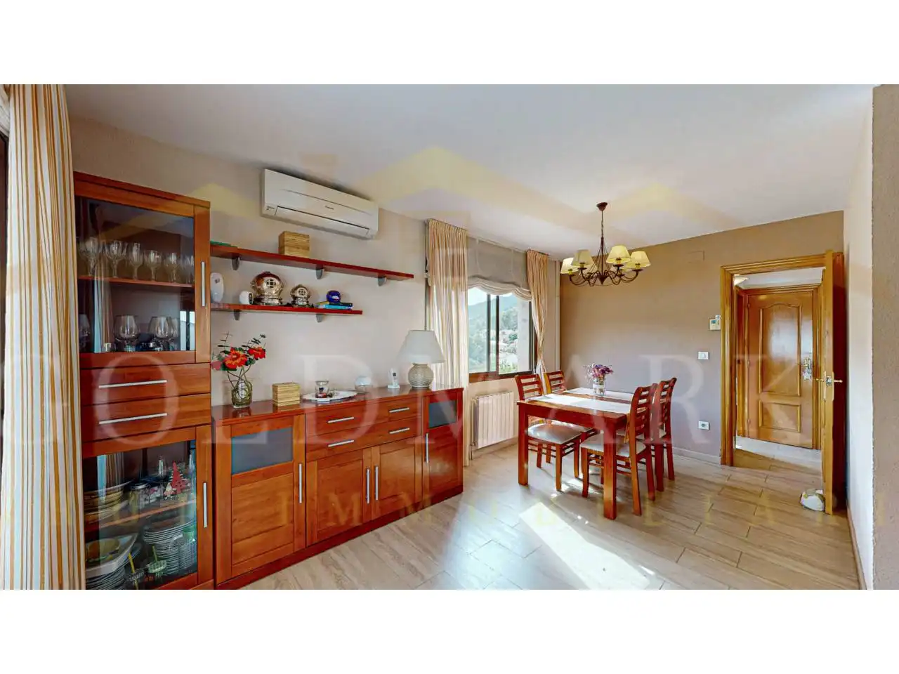 Comedor de Casa o chalet en venta en Corbera de Llobregat con Aire acondicionado, Calefacción y Jardín privado