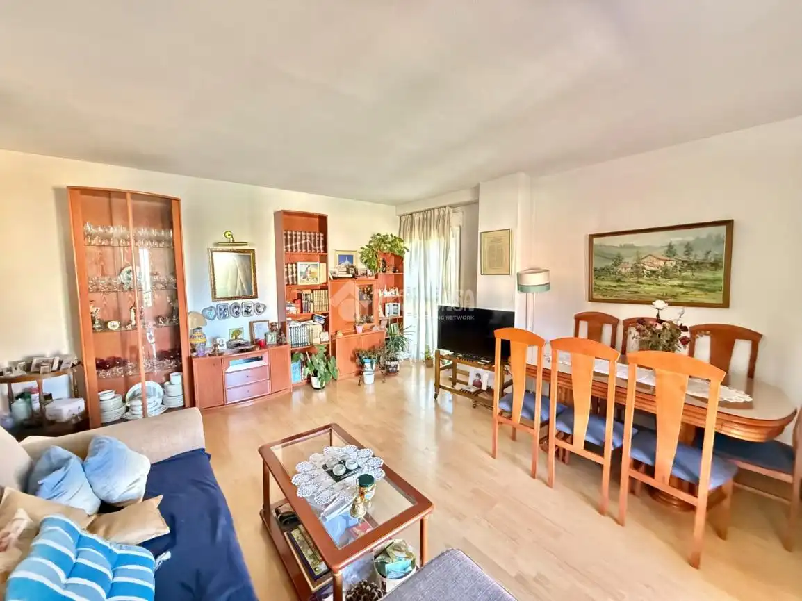 Living room of Flat for sale in Madrid  with Air Conditioner, Heating and Terrace