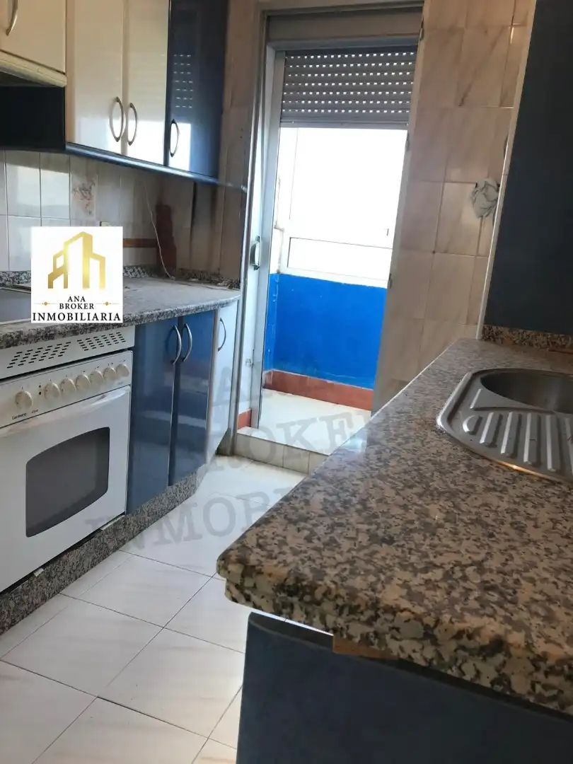 Cocina de Apartamento en venta en Cortes de la Frontera con Amueblado