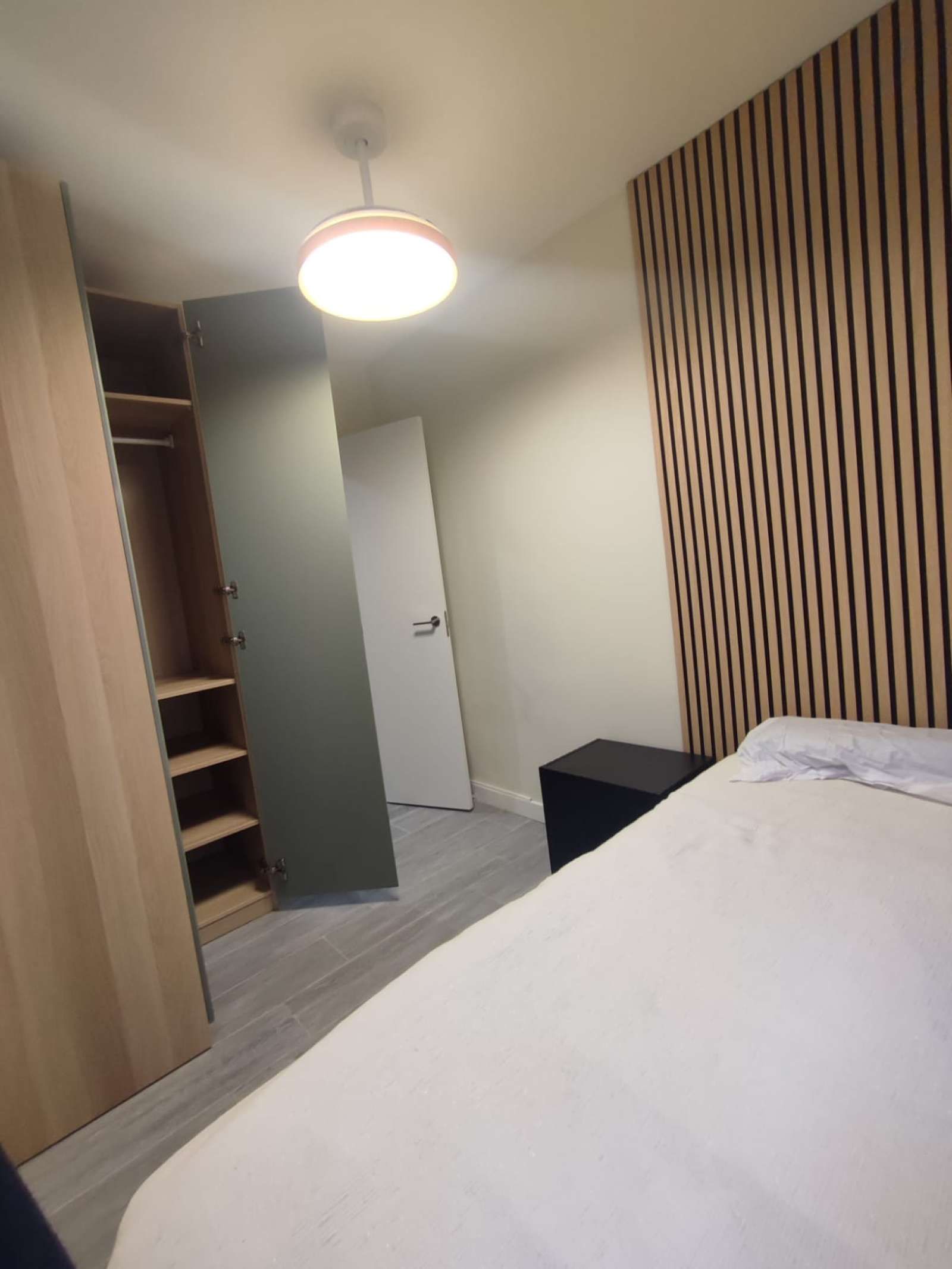 Bedroom of Flat to share in  Madrid Capital  with Air Conditioner, Heating and Terrace