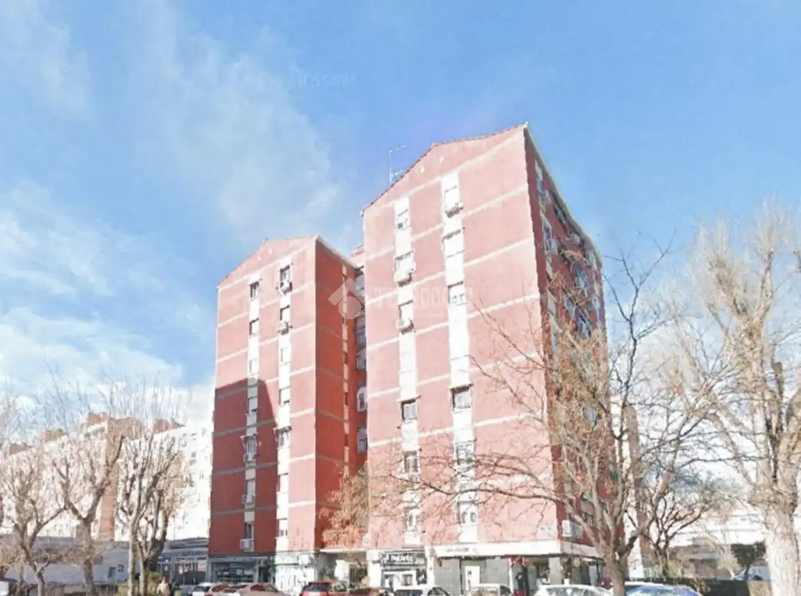 Vista exterior de Piso en venta en Madrid