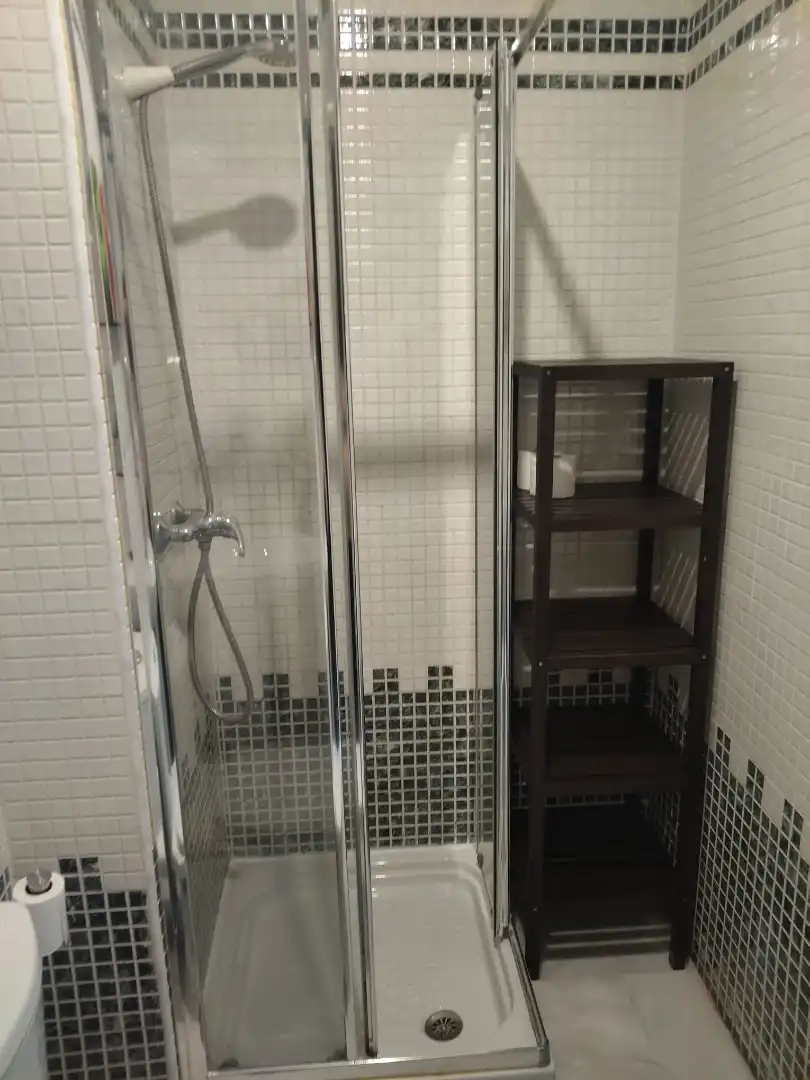 Baño de Apartamento de alquiler en Sevilla con Aire acondicionado, Calefacción y Amueblado