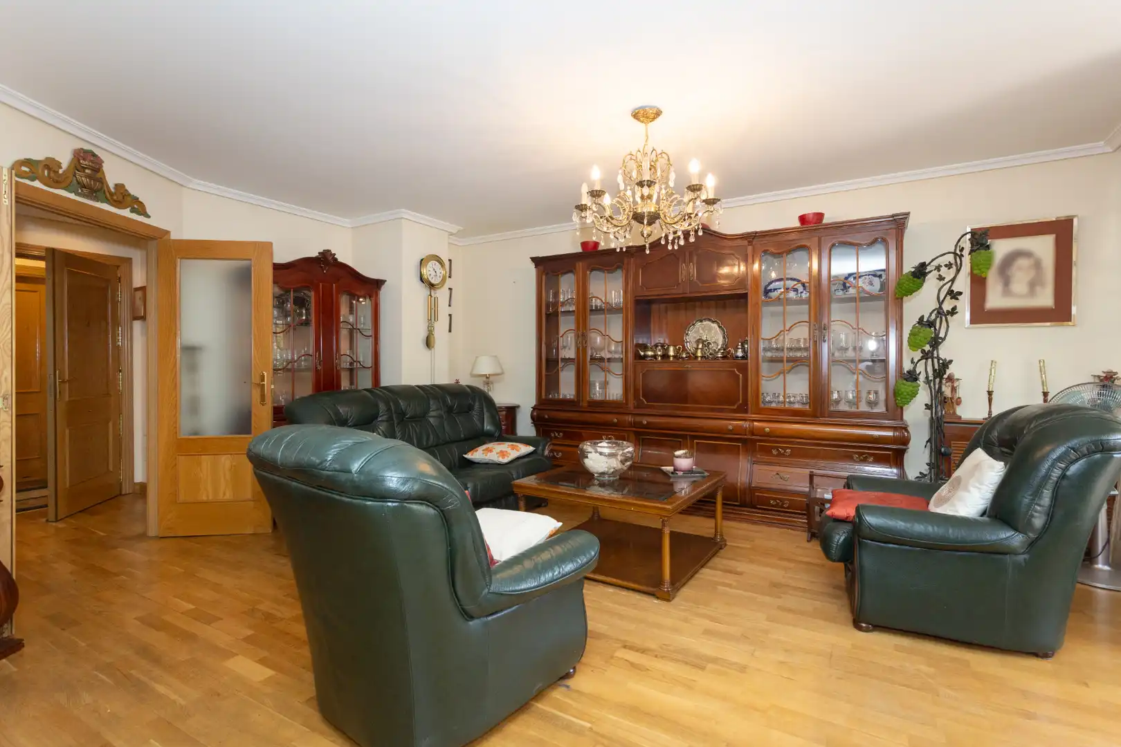 Living room of Flat for sale in Majadahonda  with Heating, Terrace and Storage room
