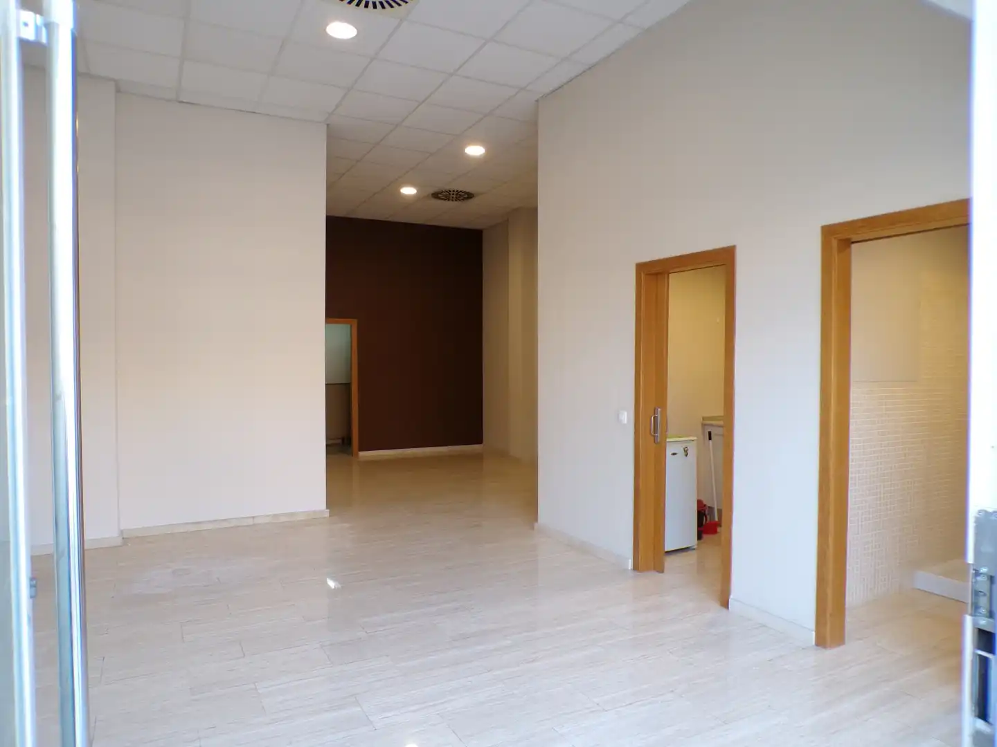 Commercial properties for sale in Burjassot  with Air Conditioner and Heating