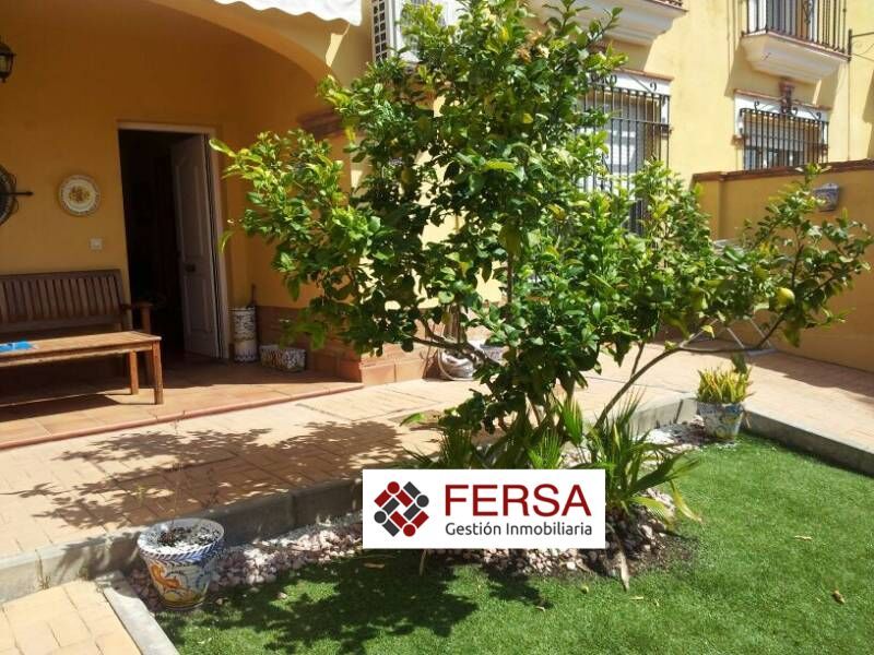 Exterior view of House or chalet to rent in El Puerto de Santa María  with Air Conditioner, Heating and Private garden