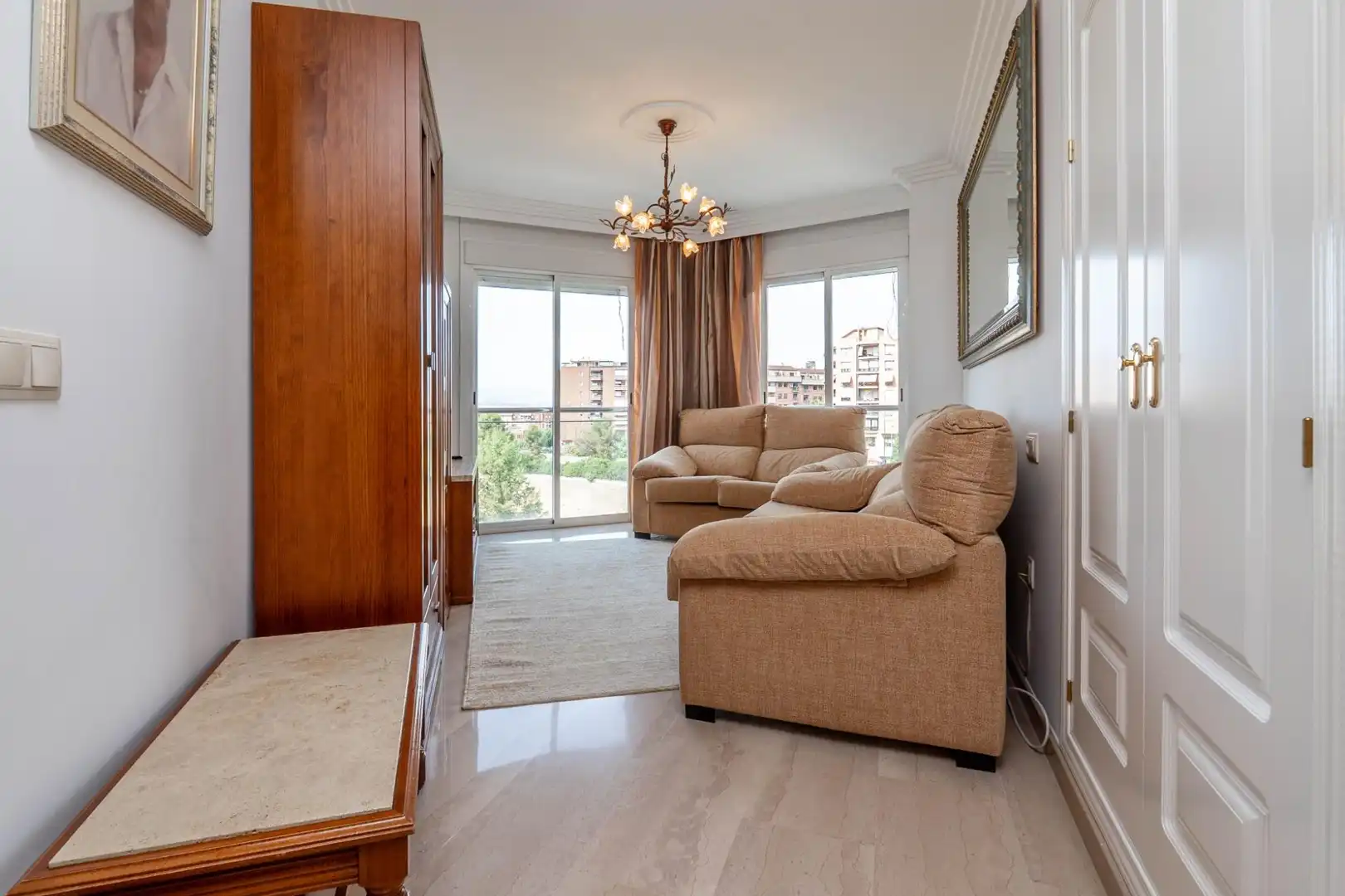Bedroom of Flat for sale in Granada  with Air Conditioner, Heating and Terrace