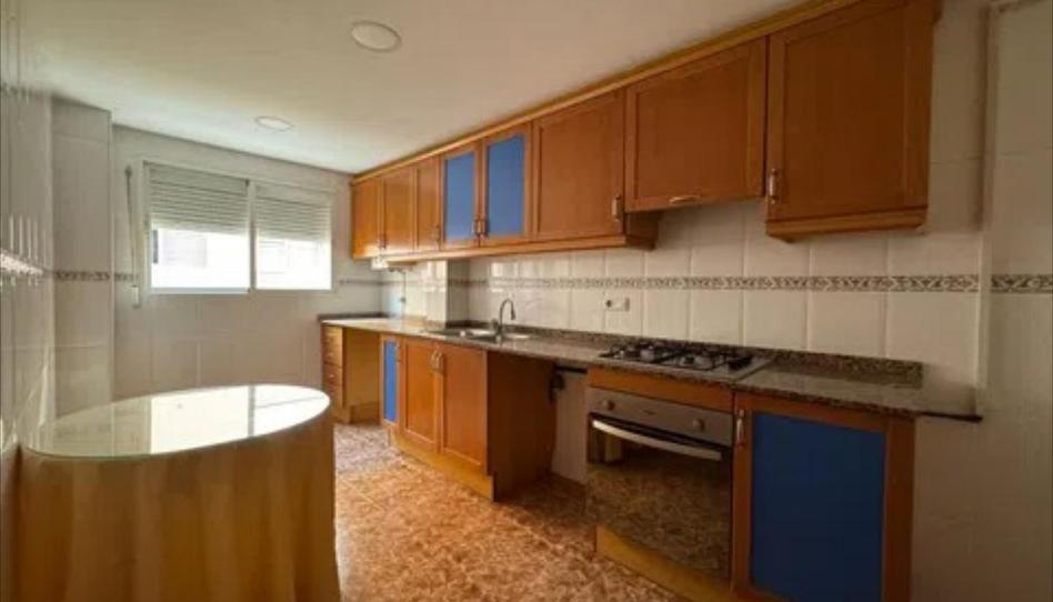 Photo 1 of Apartment for sale in Benetússer, Valencia