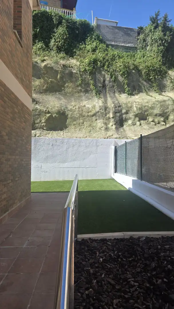 Terrassa de Casa o xalet en venda en Cubelles amb Aire condicionat, Calefacció i Jardí privat