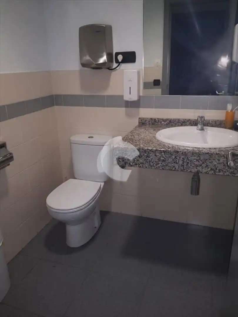 Badezimmer von Geschaftsraum zum Verkauf in A Coruña Capital 