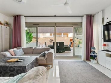 Villa avec balcon à vendre à Calle Duero