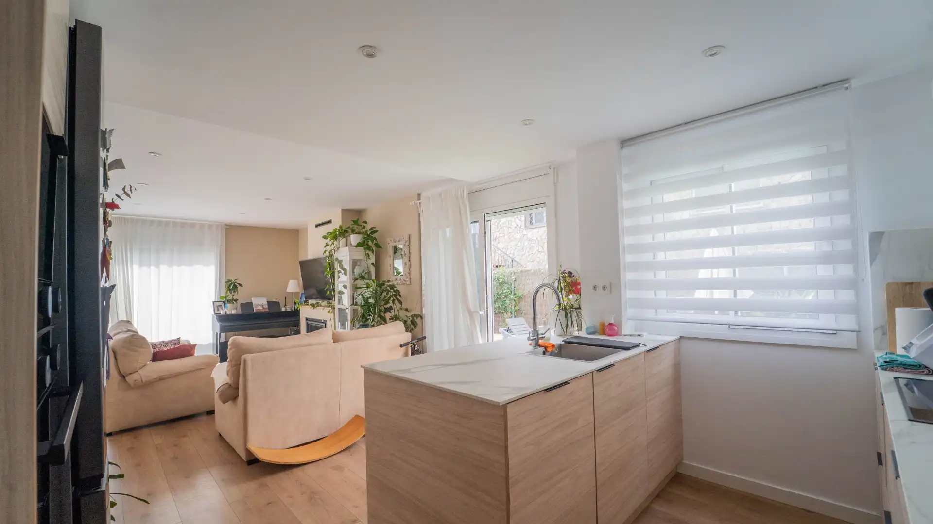Cocina de Casa o chalet en venta en Pineda de Mar con Aire acondicionado, Calefacción y Jardín privado
