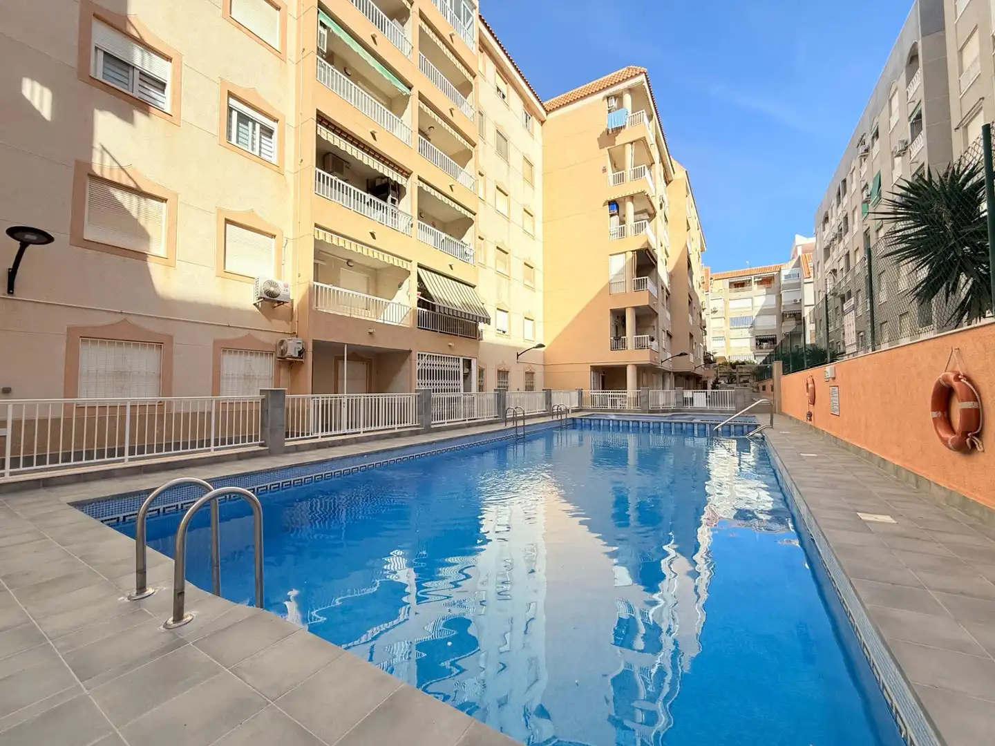Swimming pool of Flat for sale in Torrevieja  with Air Conditioner, Terrace and Furnished