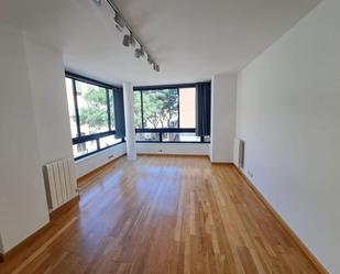 Außenansicht von Wohnung miete in Igualada