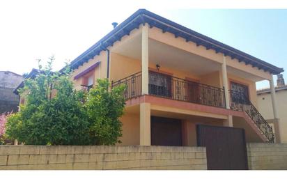 Exterior view of House or chalet for sale in Santibáñez el Bajo  with Private garden and Terrace