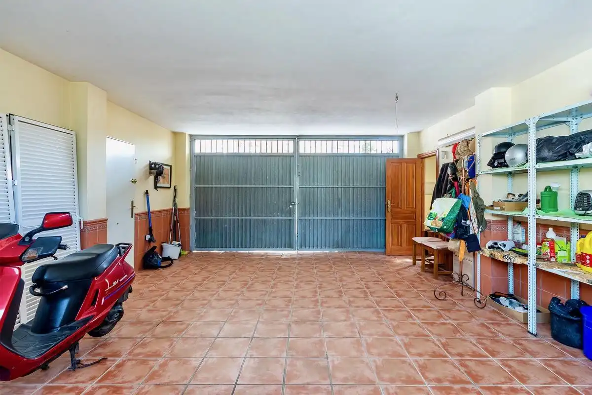 Houses for sale in Almuñécar  with Private garden, Terrace and Swimming Pool