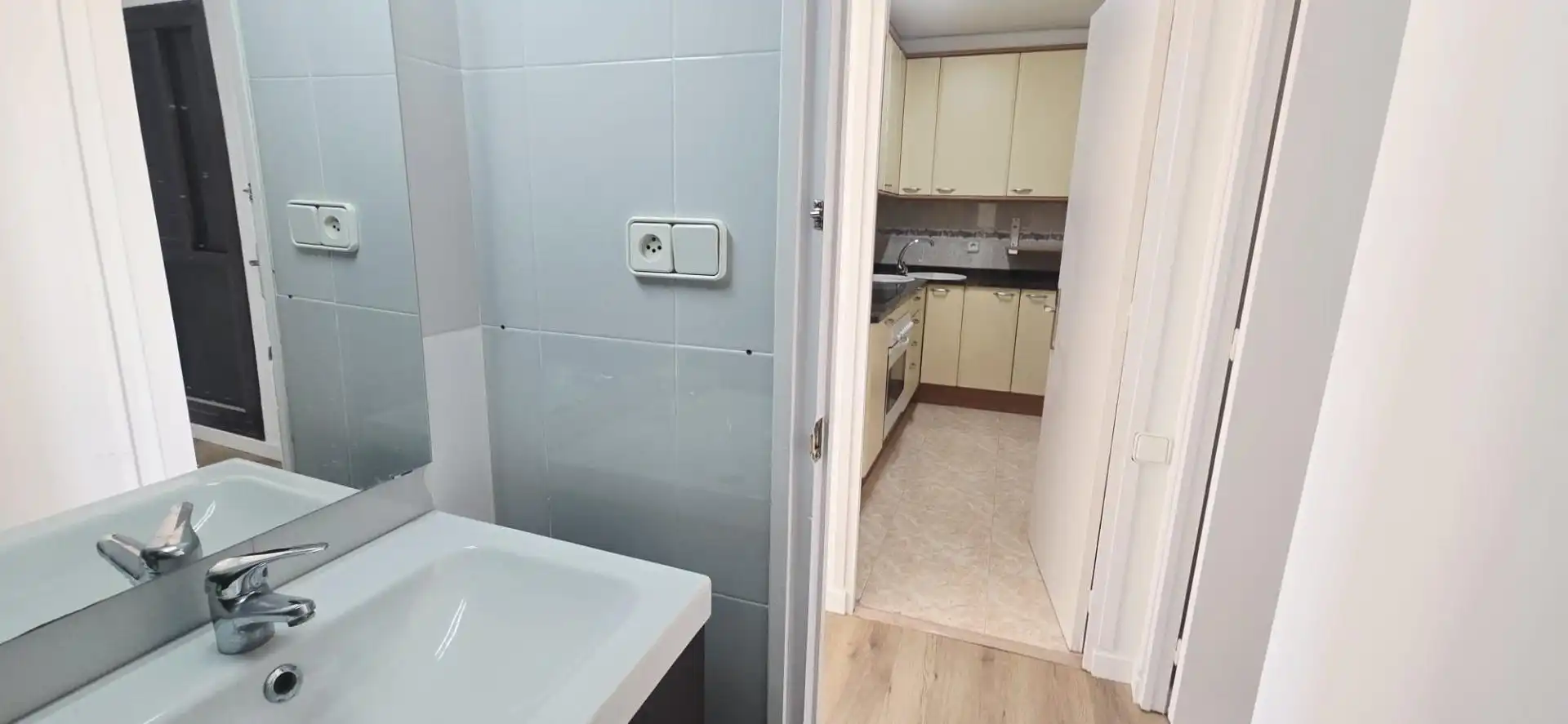 Cuina de Pis en venda en Terrassa amb Calefacció i Parquet