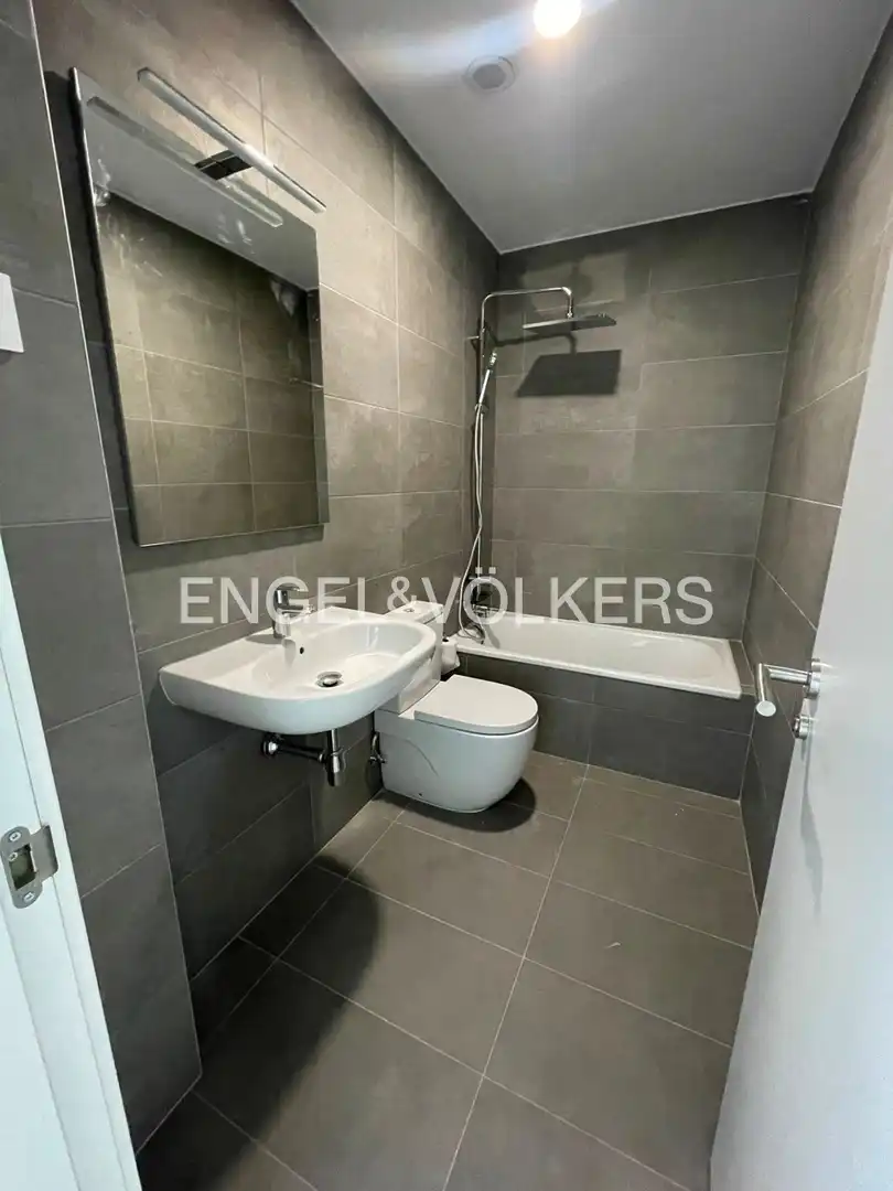 Baño de Dúplex de alquiler en Pozuelo de Alarcón con Aire acondicionado, Calefacción y Terraza