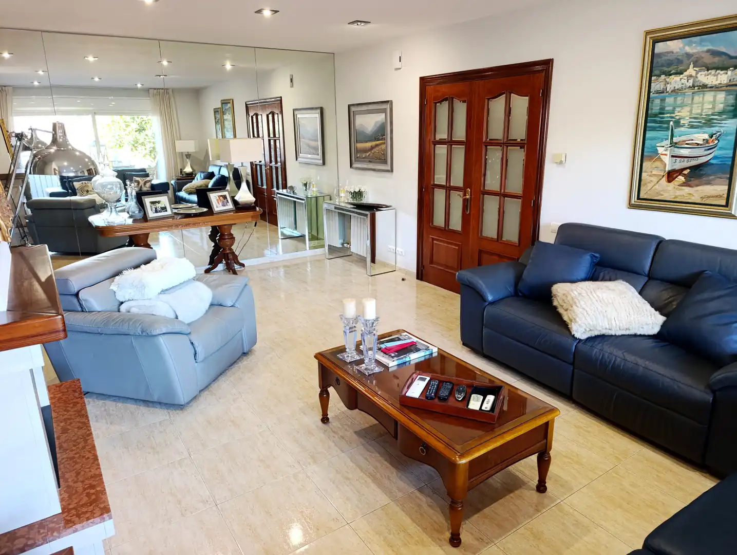 Sala de estar de Casa o chalet en venta en Pineda de Mar con Aire acondicionado, Calefacción y Jardín privado