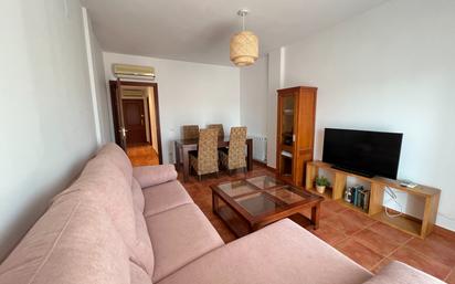 Living room of Flat for sale in Herencia  with Air Conditioner, Heating and Furnished