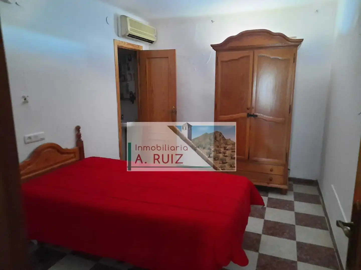 Dormitori de Edifici en venda en Lucena
