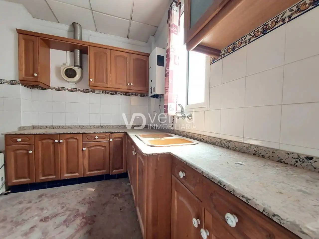 Cocina de Piso en venta en Enguera con Terraza, Trastero y Balcón
