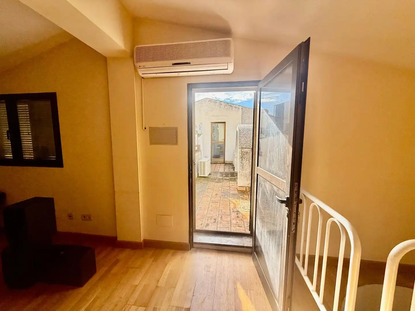 Büro zum Verkauf in  Palma de Mallorca mit Klimaanlage, Heizung und Terrasse