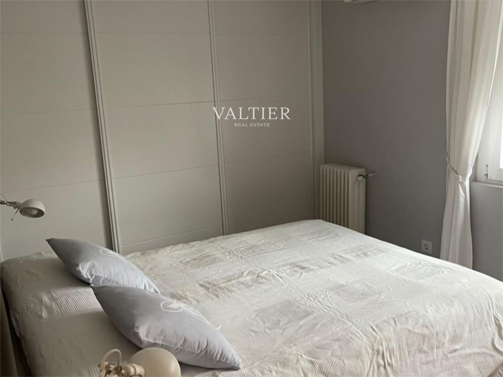 Habitación de Ático de alquiler en  Madrid Capital con Aire acondicionado y Amueblado