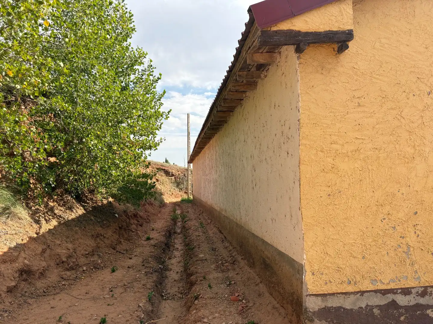 Vista exterior de Trastero en venta en Alar del Rey